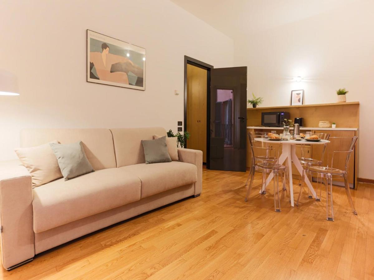 The Best Rent - Modern Apartment In The Center Milaan Buitenkant foto